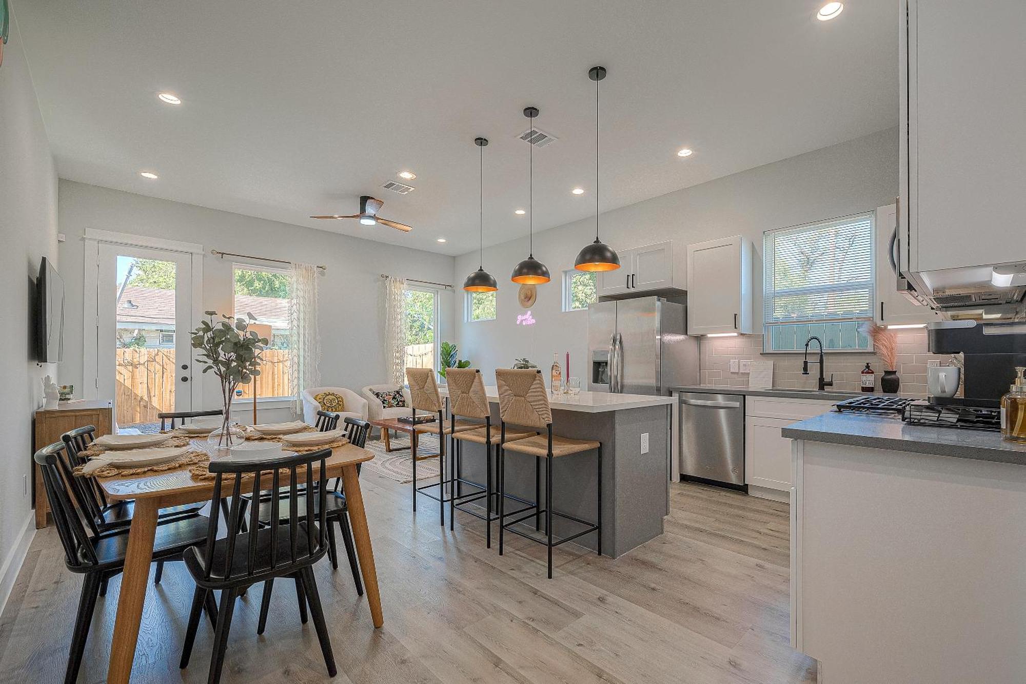 Modern Home Near Downtown With Fast Wifi, Bbq, Games & Ev Equipped! Хьюстон Экстерьер фото